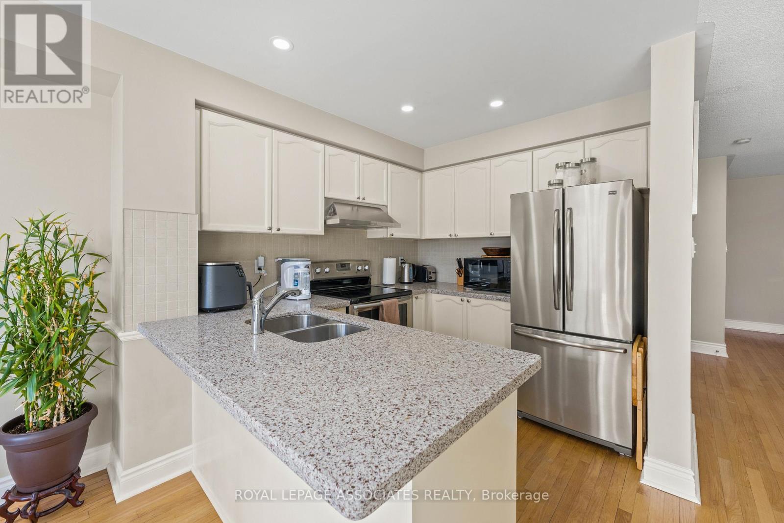 22 - 1995 Pinegrove Avenue, Pickering, Ontario  L1V 6W4 - Photo 15 - E12716986