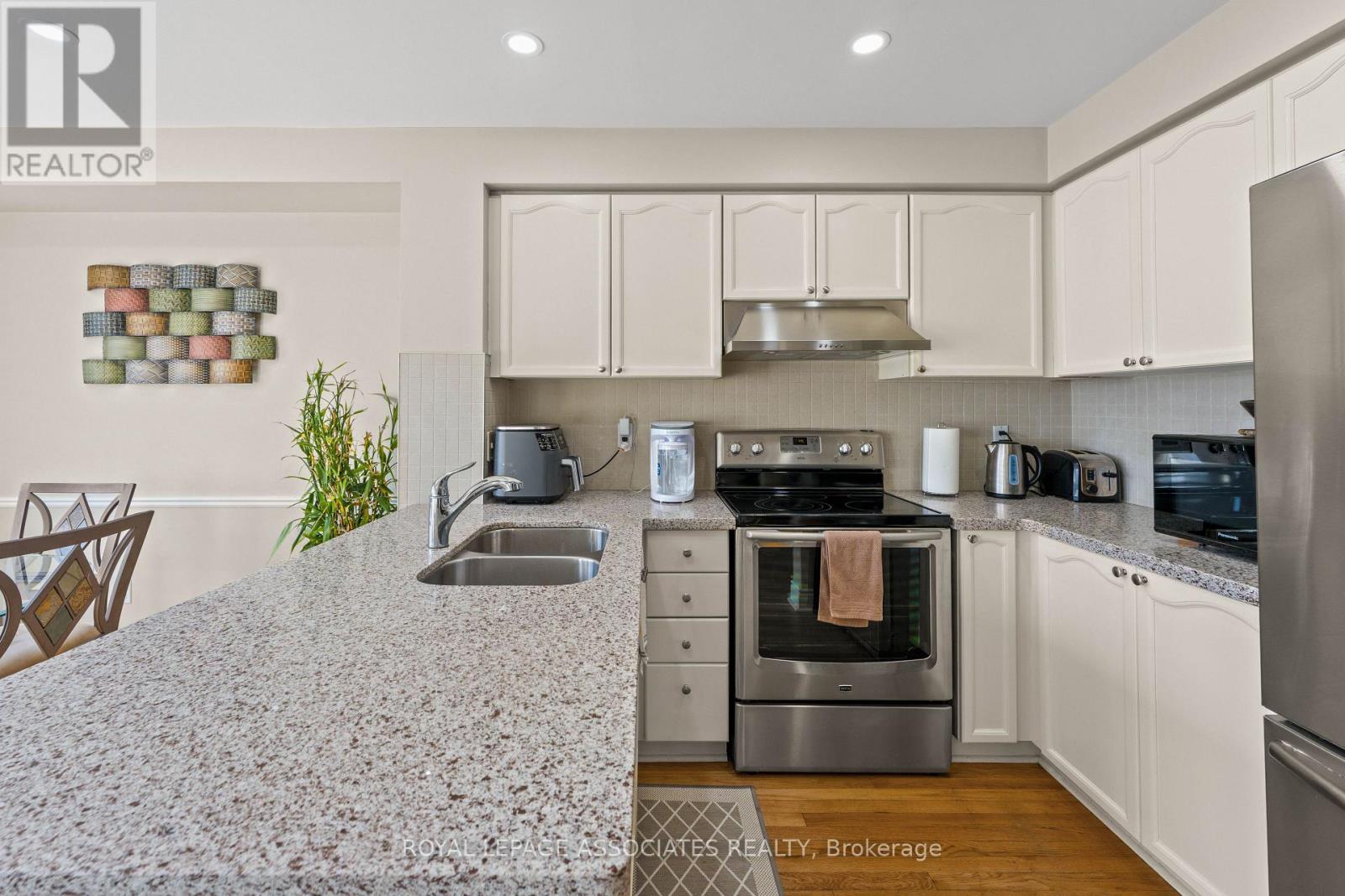 22 - 1995 Pinegrove Avenue, Pickering, Ontario  L1V 6W4 - Photo 16 - E12716986