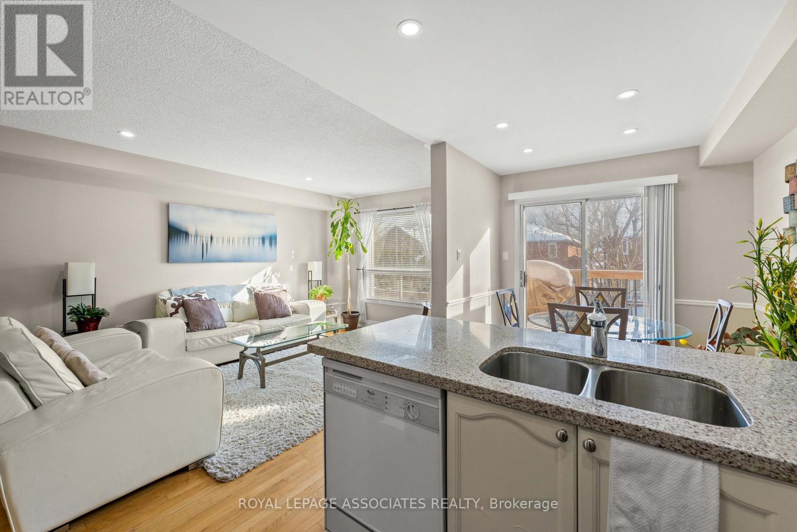 22 - 1995 Pinegrove Avenue, Pickering, Ontario  L1V 6W4 - Photo 18 - E12716986