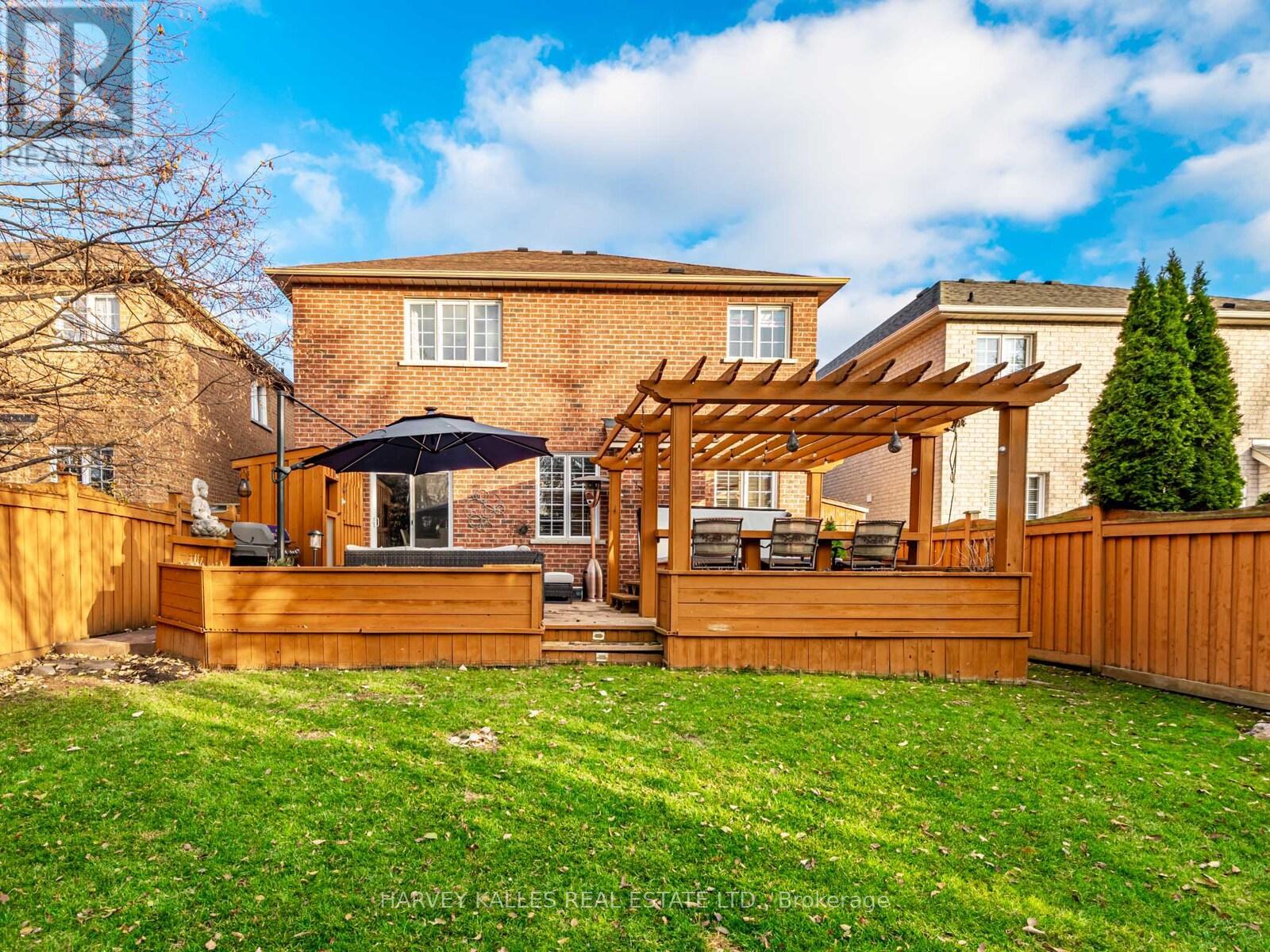 12 Barberry Crescent, Richmond Hill, Ontario  L4E 4S5 - Photo 45 - N12716806