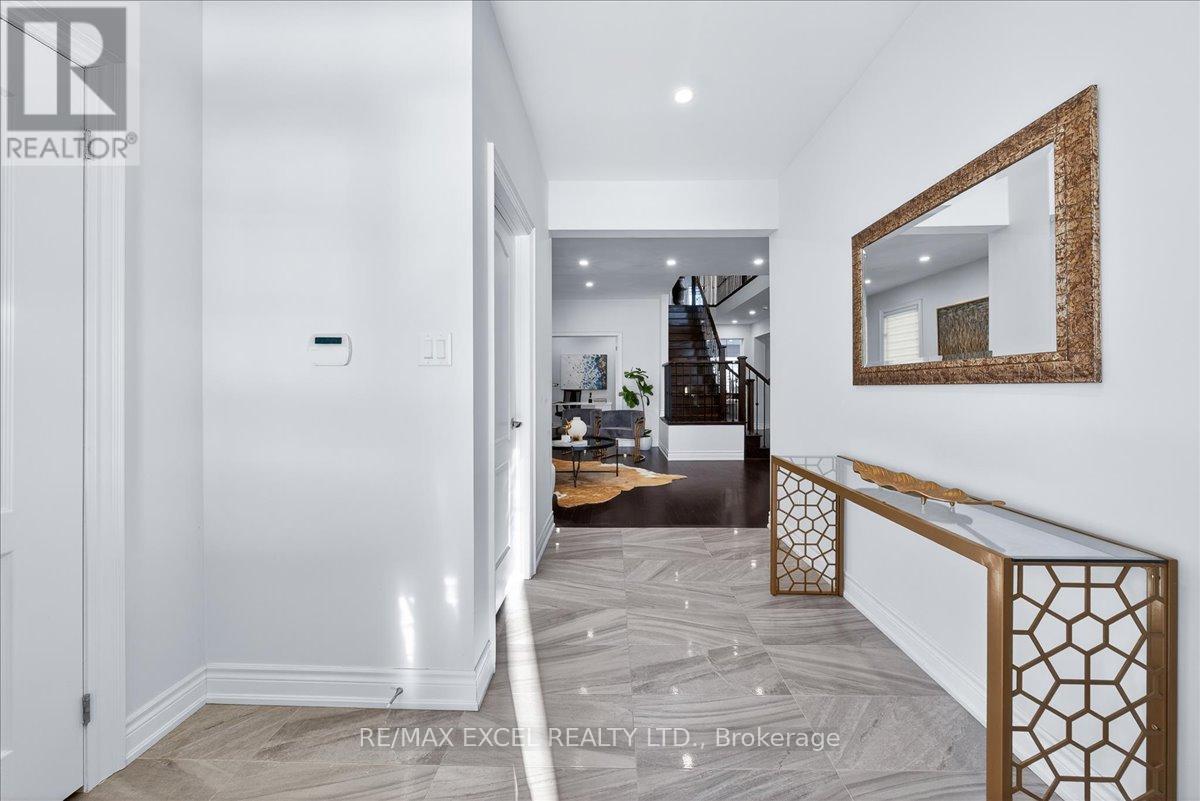 10 Deer Pass Road, East Gwillimbury, Ontario  L9N 0L6 - Photo 5 - N12716966