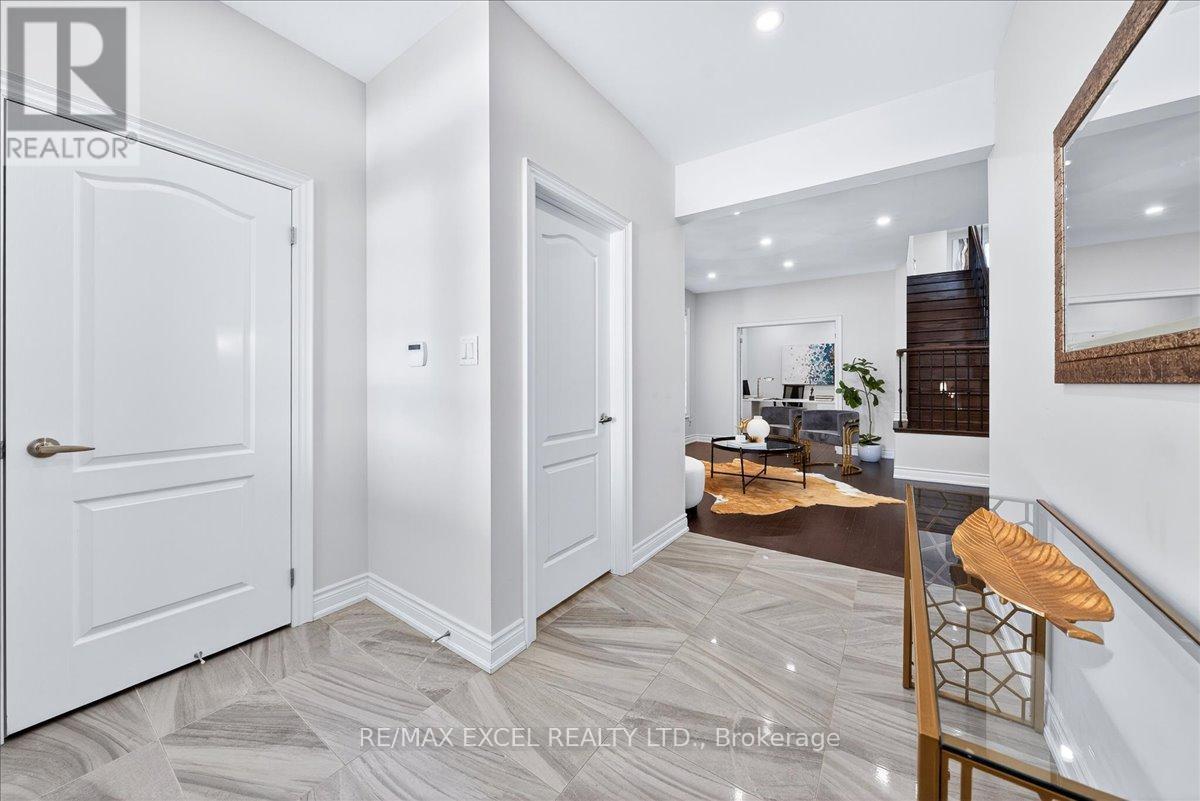 10 Deer Pass Road, East Gwillimbury, Ontario  L9N 0L6 - Photo 6 - N12716966