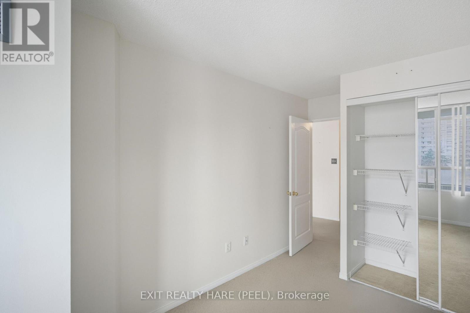 618 - 11 Townsgate Drive, Vaughan, Ontario  L4J 8G4 - Photo 7 - N12716968