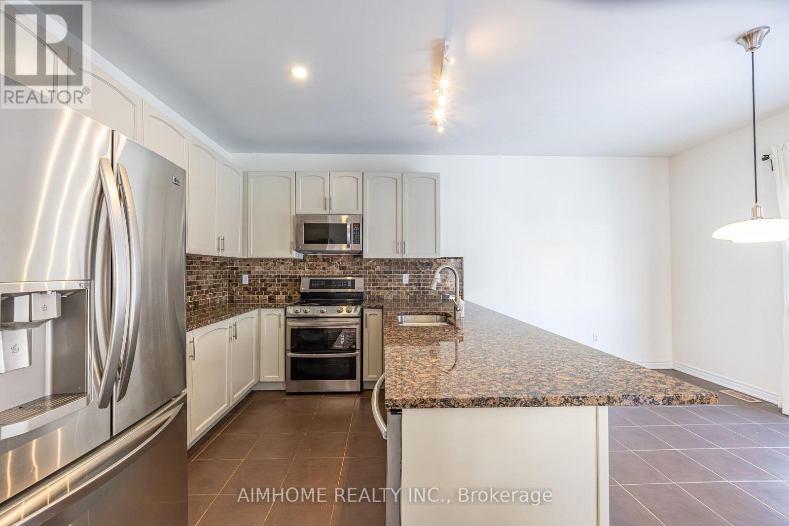 12 Limelight Street, Richmond Hill, Ontario  L4E 0P9 - Photo 16 - N12716984