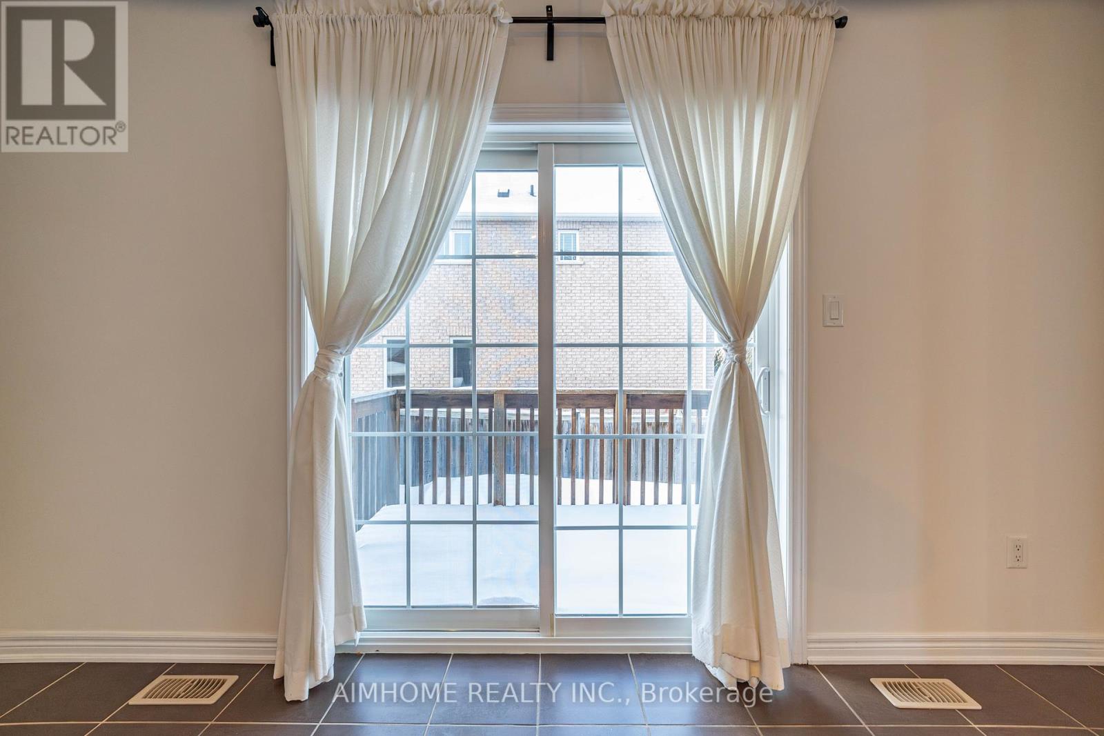 12 Limelight Street, Richmond Hill, Ontario  L4E 0P9 - Photo 17 - N12716984