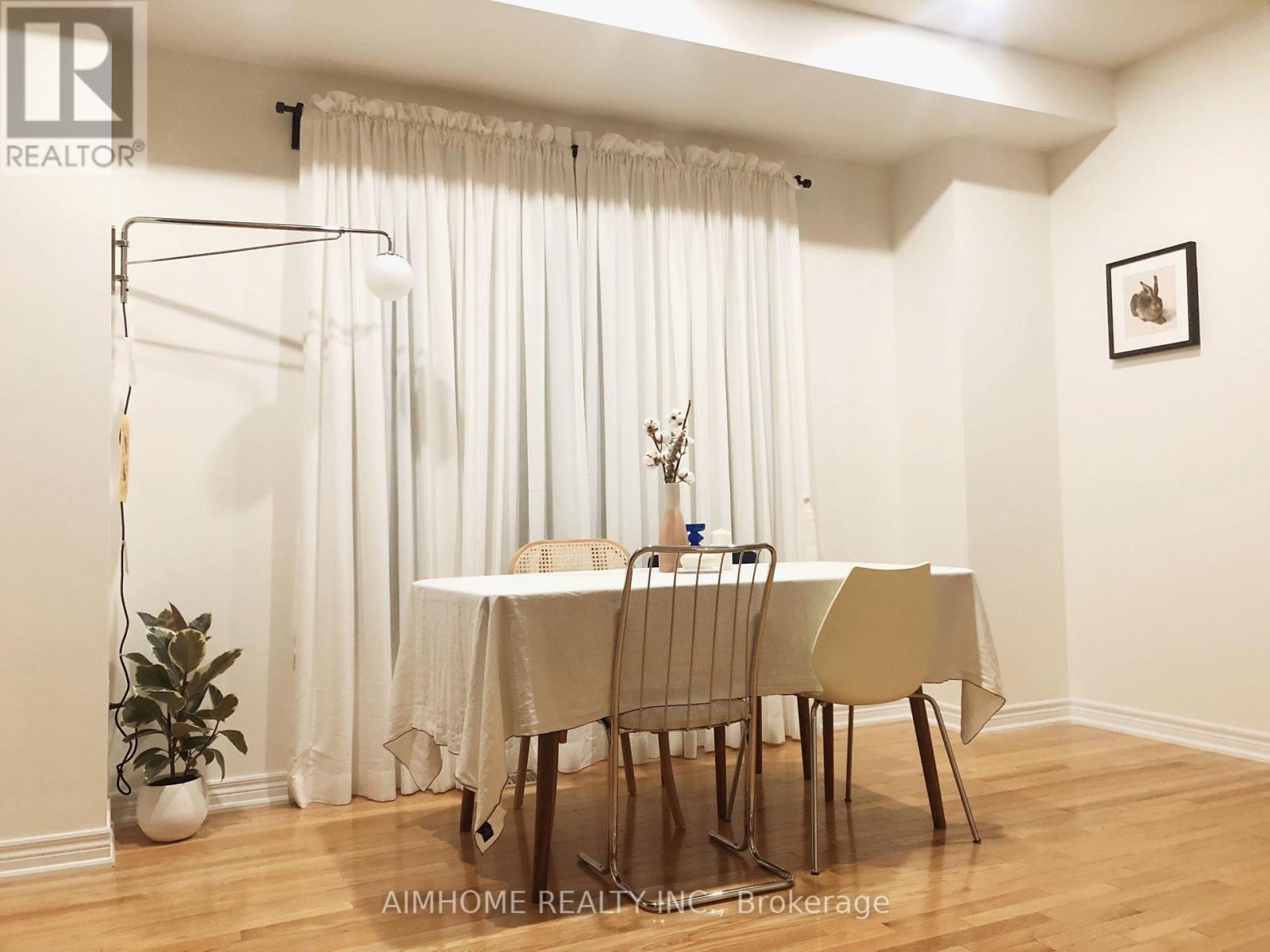 12 Limelight Street, Richmond Hill, Ontario  L4E 0P9 - Photo 8 - N12716984