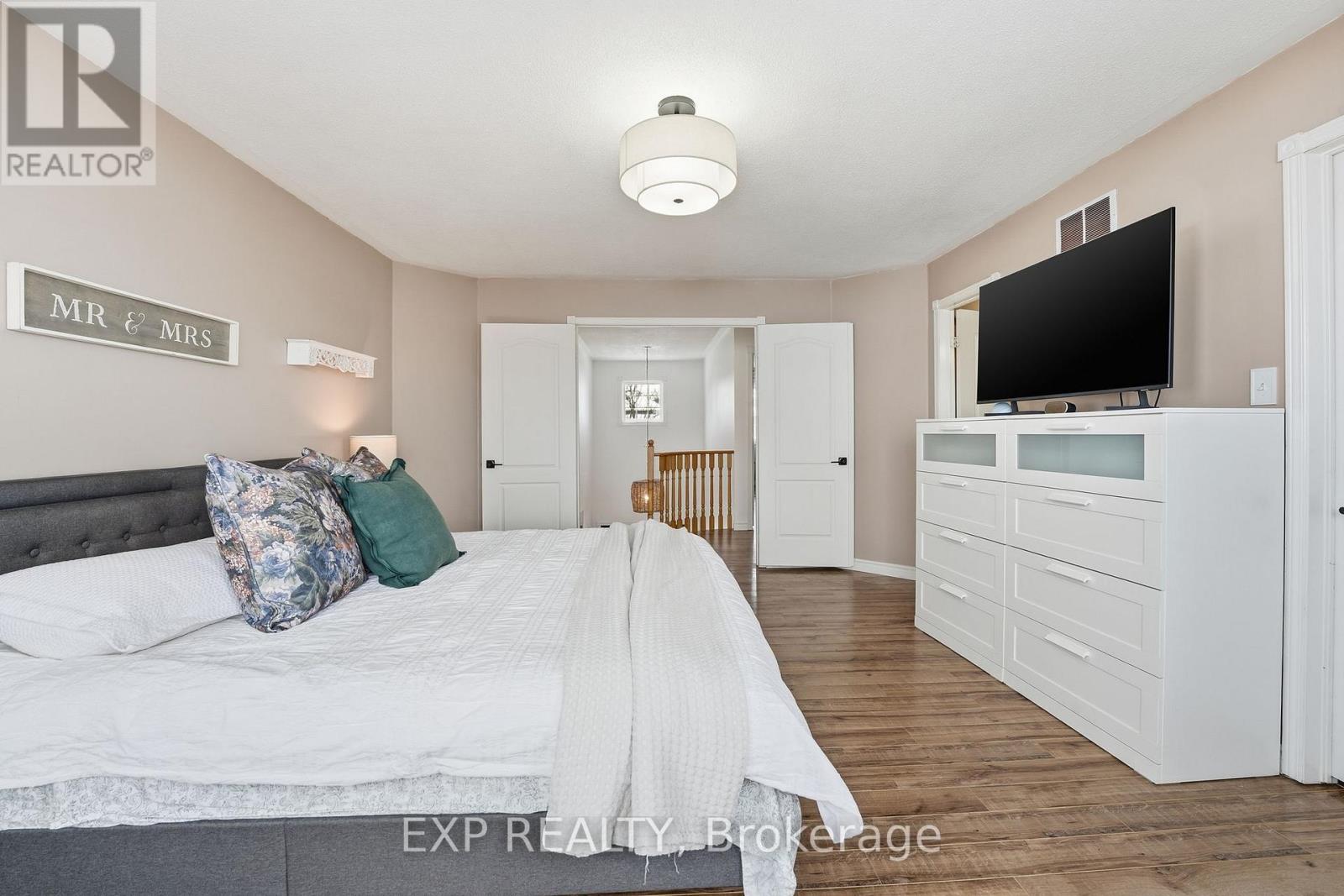 70 Brecken Drive, Georgina, Ontario  L4P 4A7 - Photo 27 - N12716990