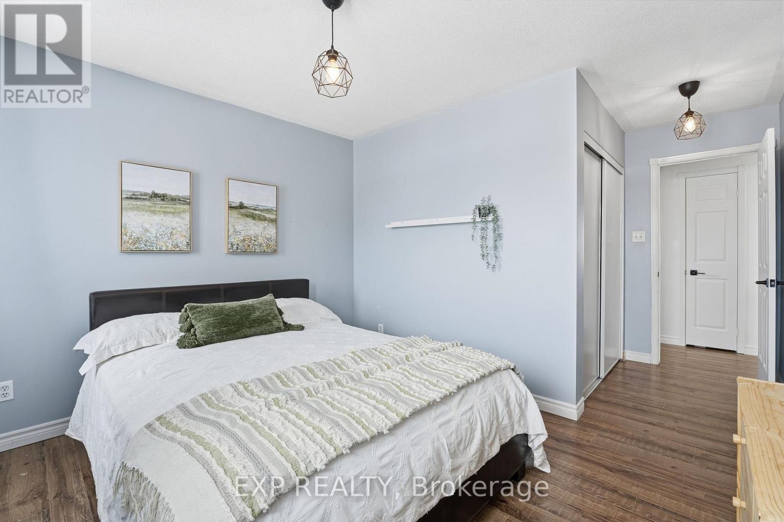 70 Brecken Drive, Georgina, Ontario  L4P 4A7 - Photo 35 - N12716990