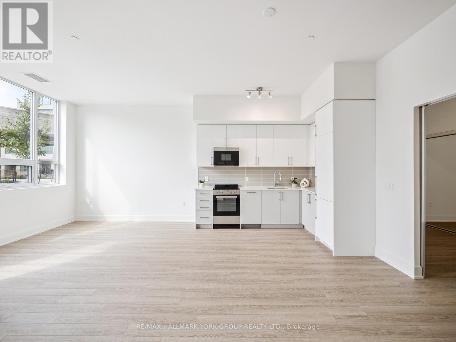 104 - 2075 King Road, King, Ontario  L7B 0R6 - Photo 11 - N12716994