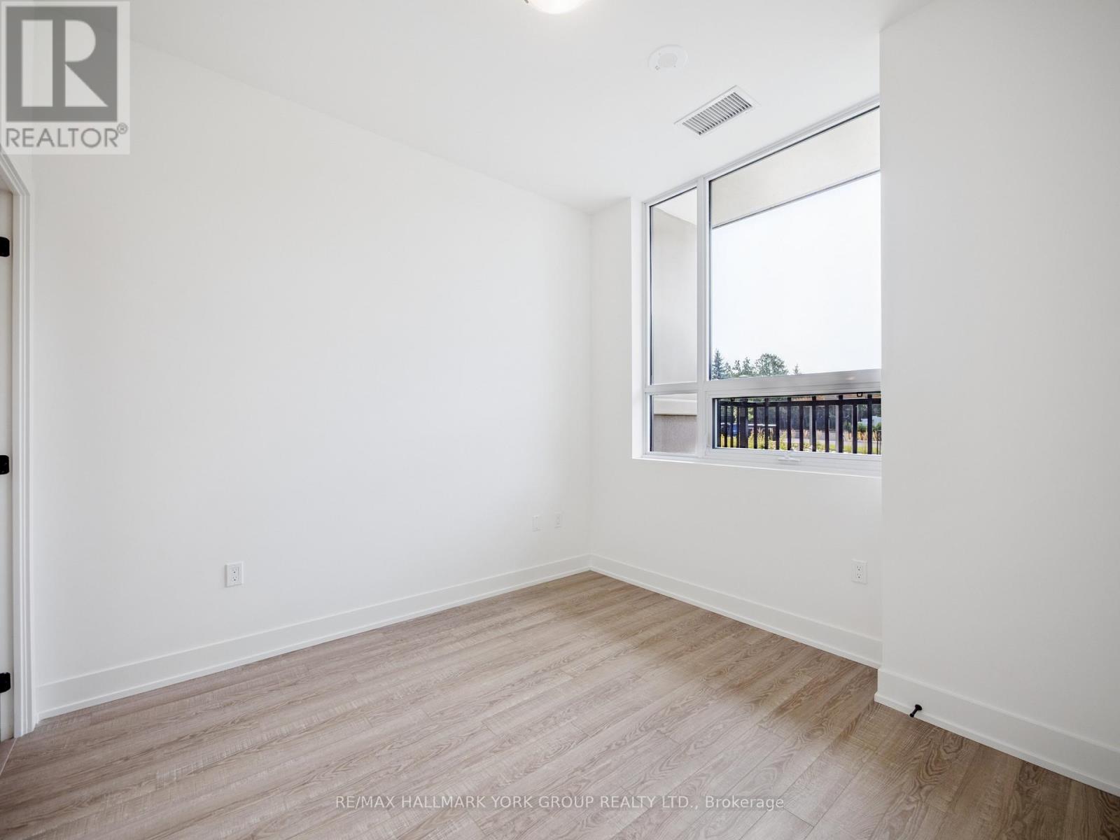 104 - 2075 King Road, King, Ontario  L7B 0R6 - Photo 19 - N12716994