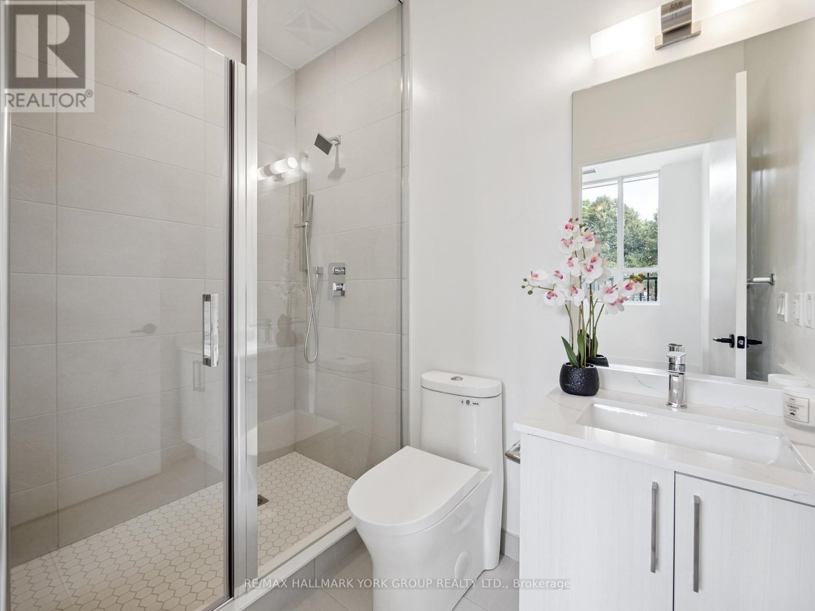 104 - 2075 King Road, King, Ontario  L7B 0R6 - Photo 23 - N12716994