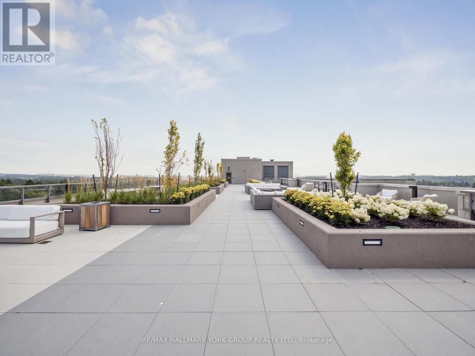 104 - 2075 King Road, King, Ontario  L7B 0R6 - Photo 38 - N12716994