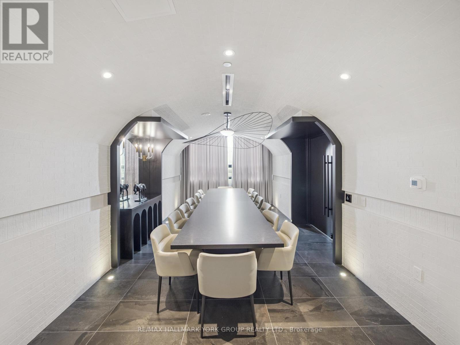 104 - 2075 King Road, King, Ontario  L7B 0R6 - Photo 44 - N12716994