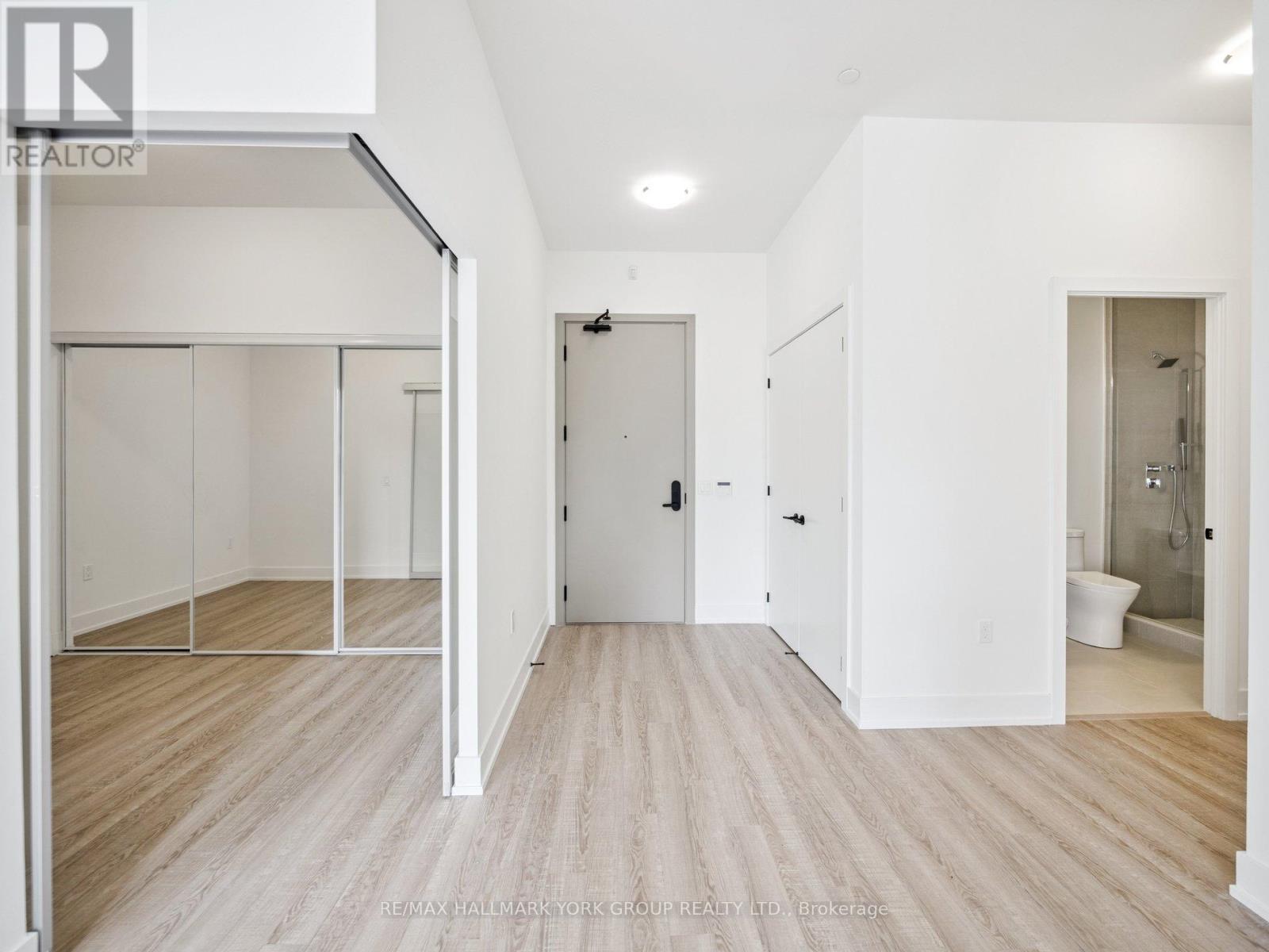 104 - 2075 King Road, King, Ontario  L7B 0R6 - Photo 7 - N12716994