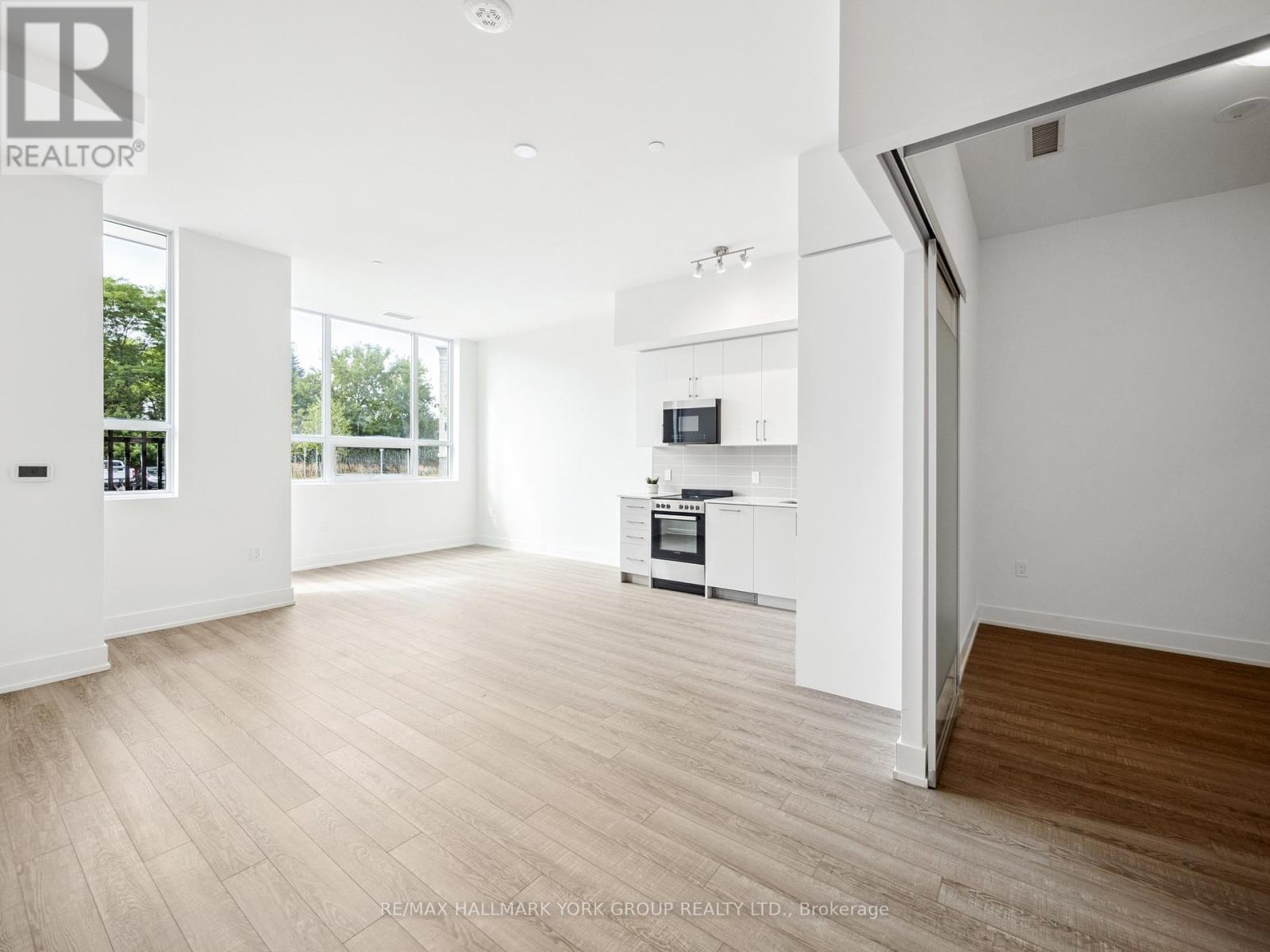 104 - 2075 King Road, King, Ontario  L7B 0R6 - Photo 9 - N12716994