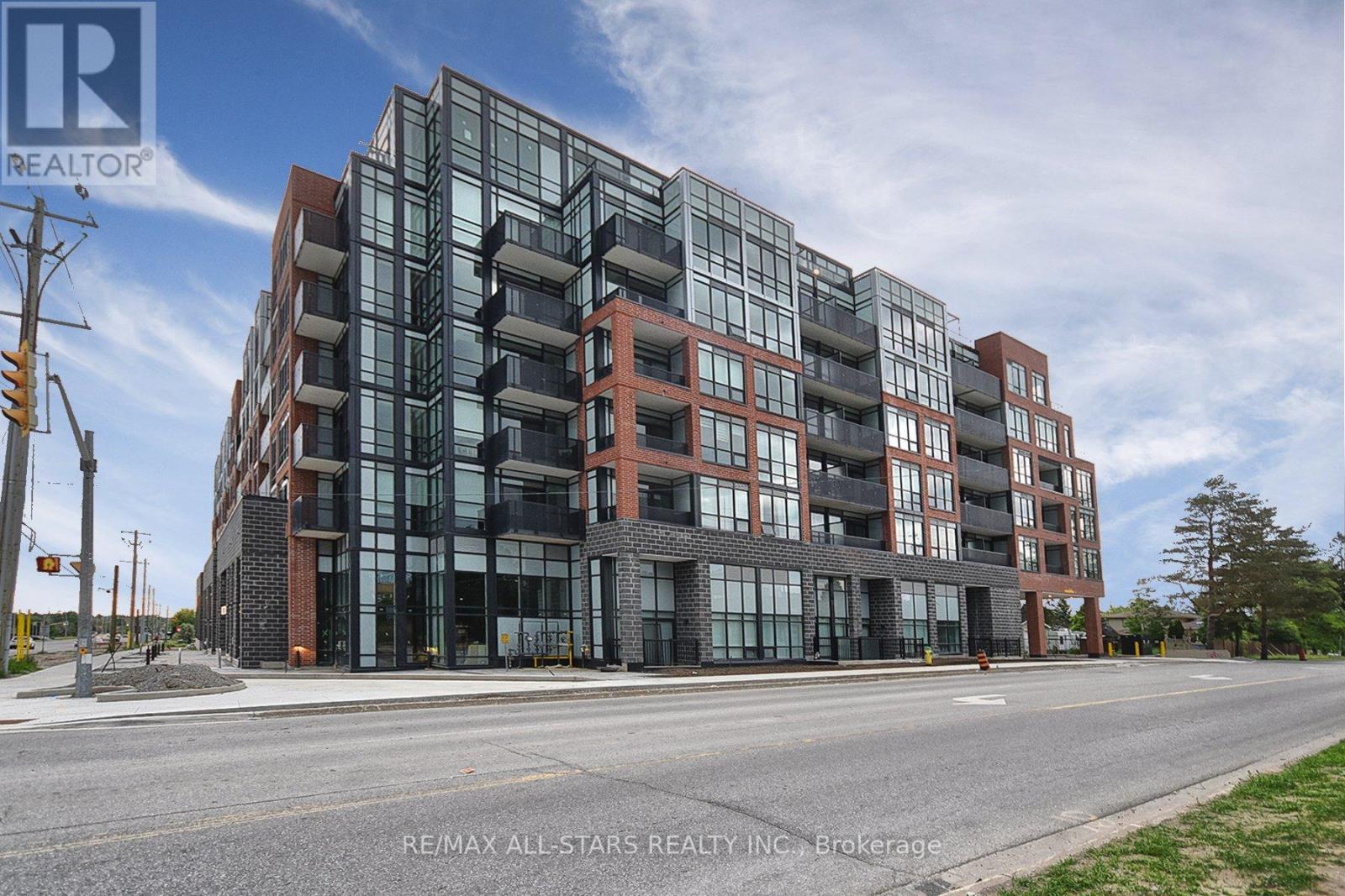 619 - 681 Yonge Street, Barrie, Ontario  L4N 4E8 - Photo 2 - S12717000