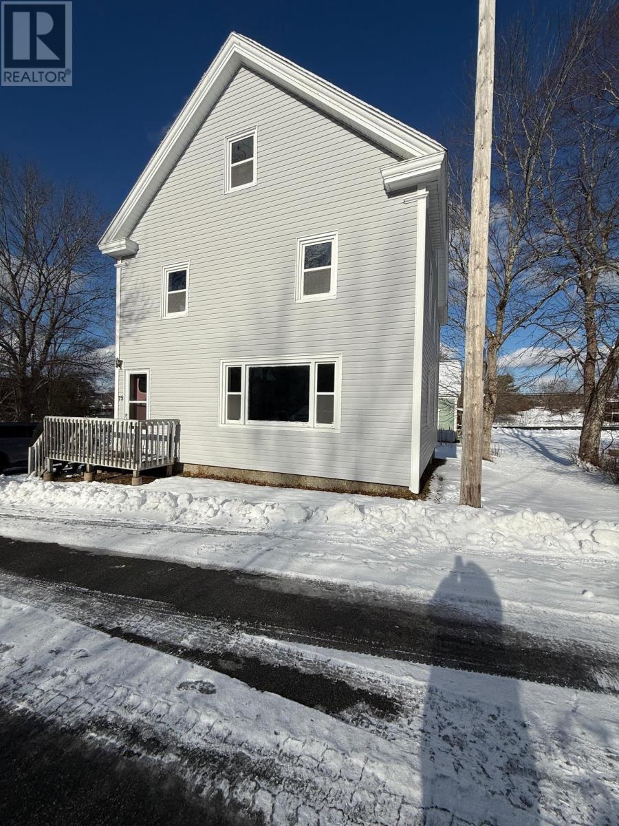 75 Cove Road, Conquerall Bank, Nova Scotia  B4V 0H8 - Photo 3 - 202601224