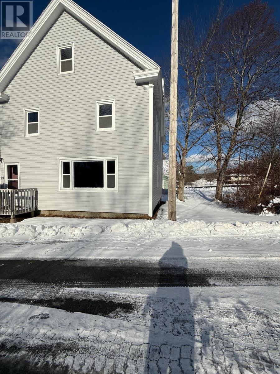 75 Cove Road, Conquerall Bank, Nova Scotia  B4V 0H8 - Photo 2 - 202601224