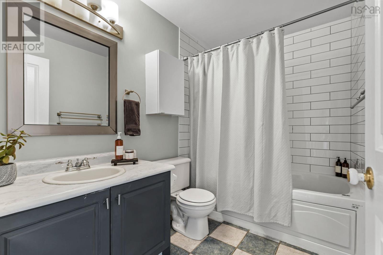 15 Peverill Court, Bedford, Nova Scotia  B4A 4G4 - Photo 21 - 202601225