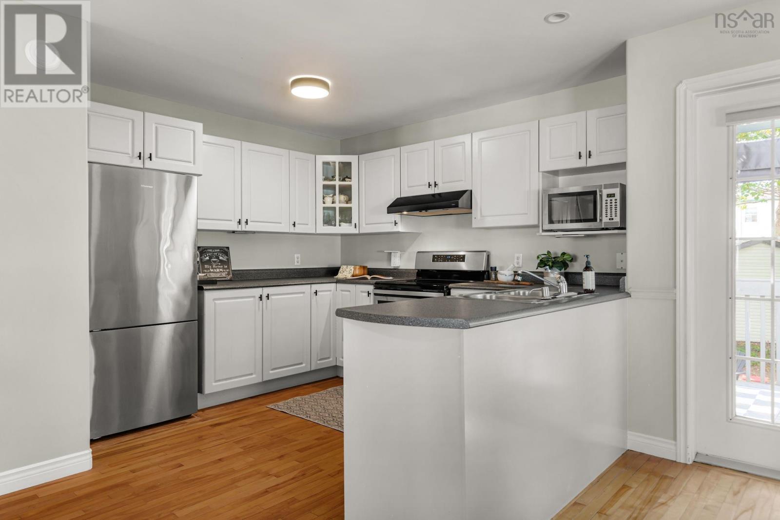 15 Peverill Court, Bedford, Nova Scotia  B4A 4G4 - Photo 28 - 202601225