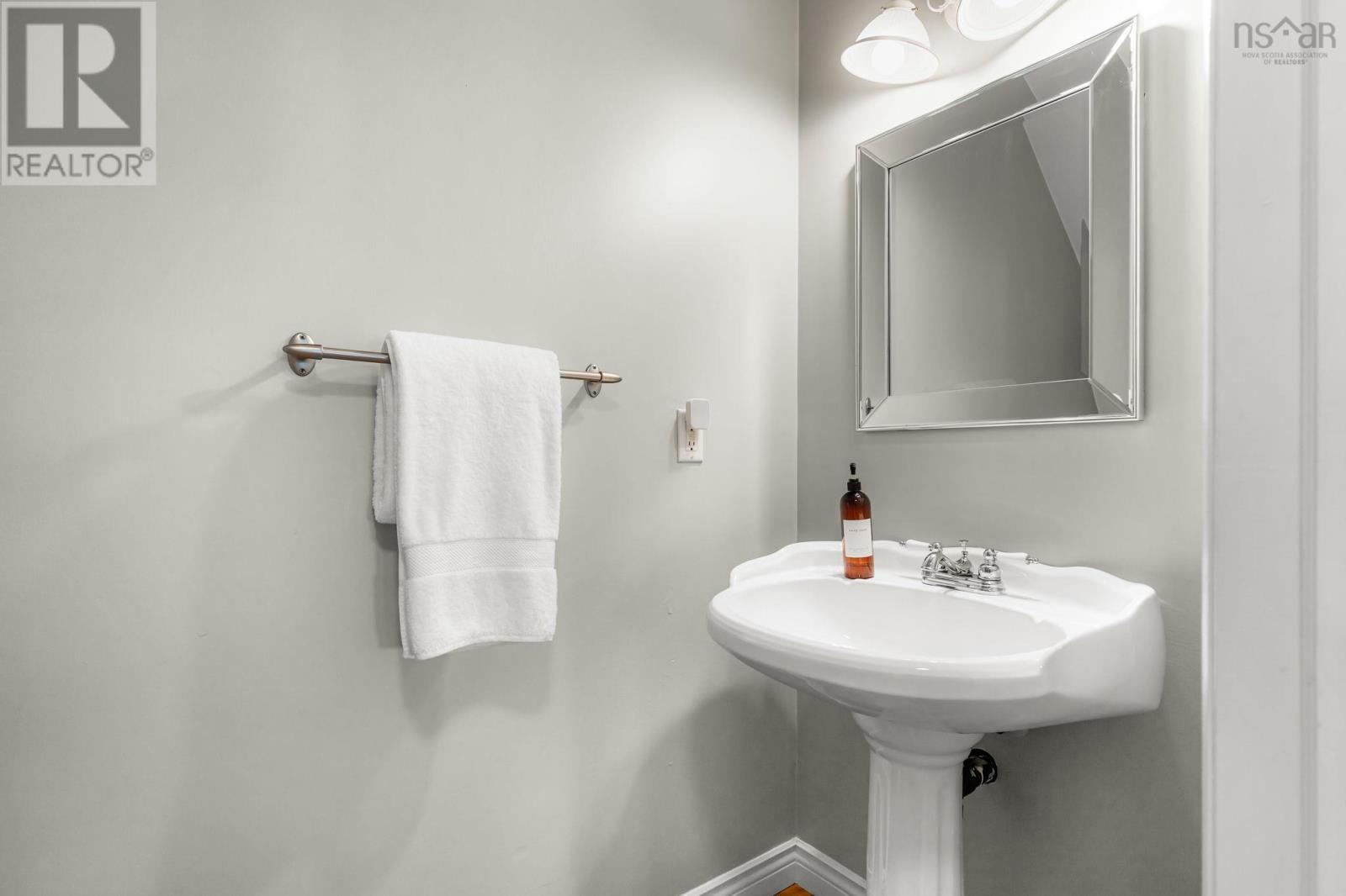 15 Peverill Court, Bedford, Nova Scotia  B4A 4G4 - Photo 27 - 202601225