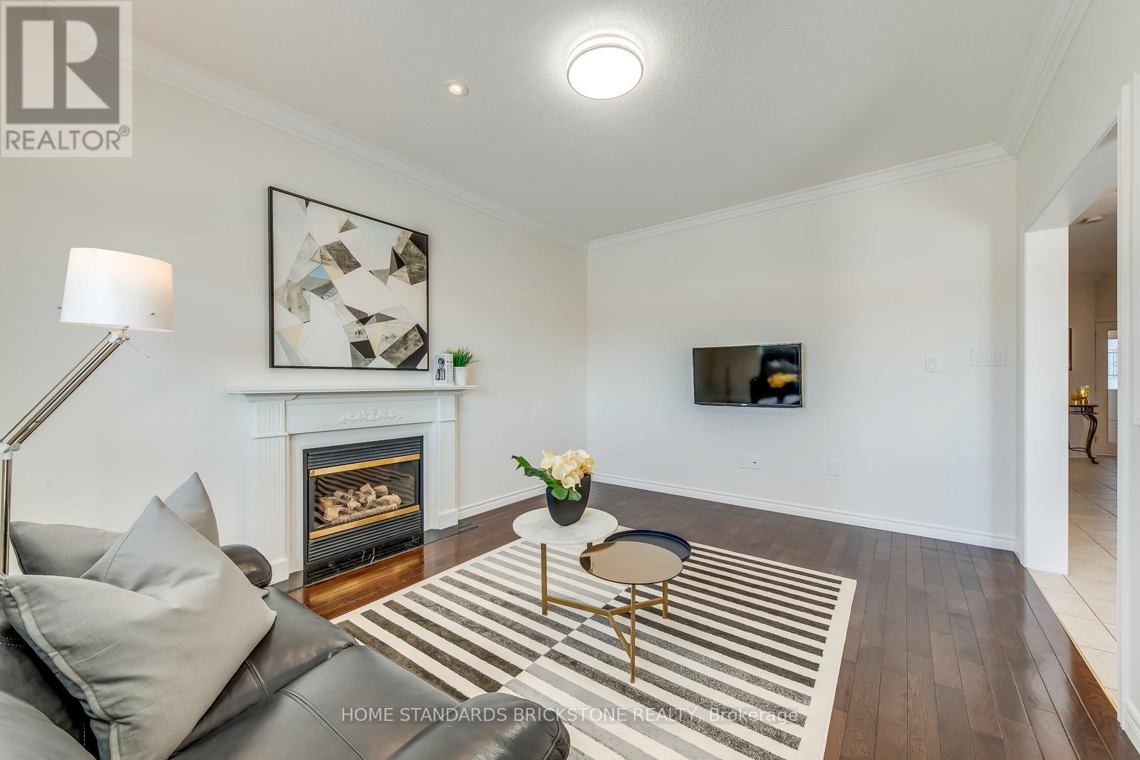 2120 Dalecroft Crescent, Burlington, Ontario  L7M 4B3 - Photo 12 - W12716742