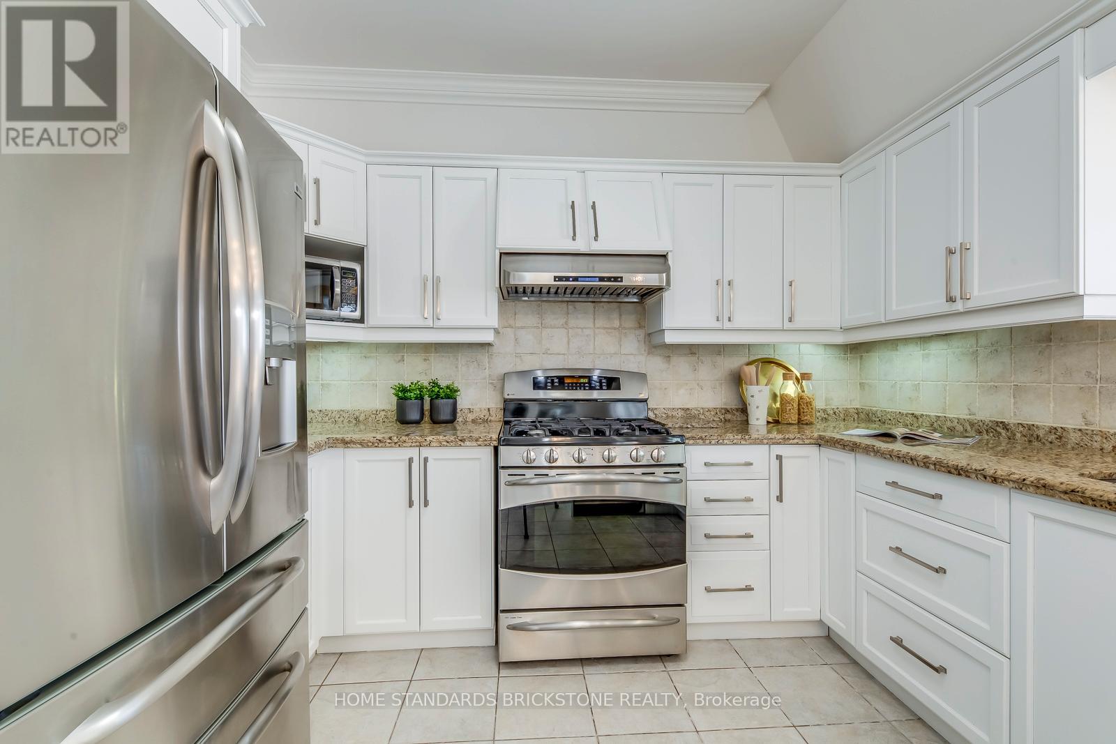 2120 Dalecroft Crescent, Burlington, Ontario  L7M 4B3 - Photo 16 - W12716742