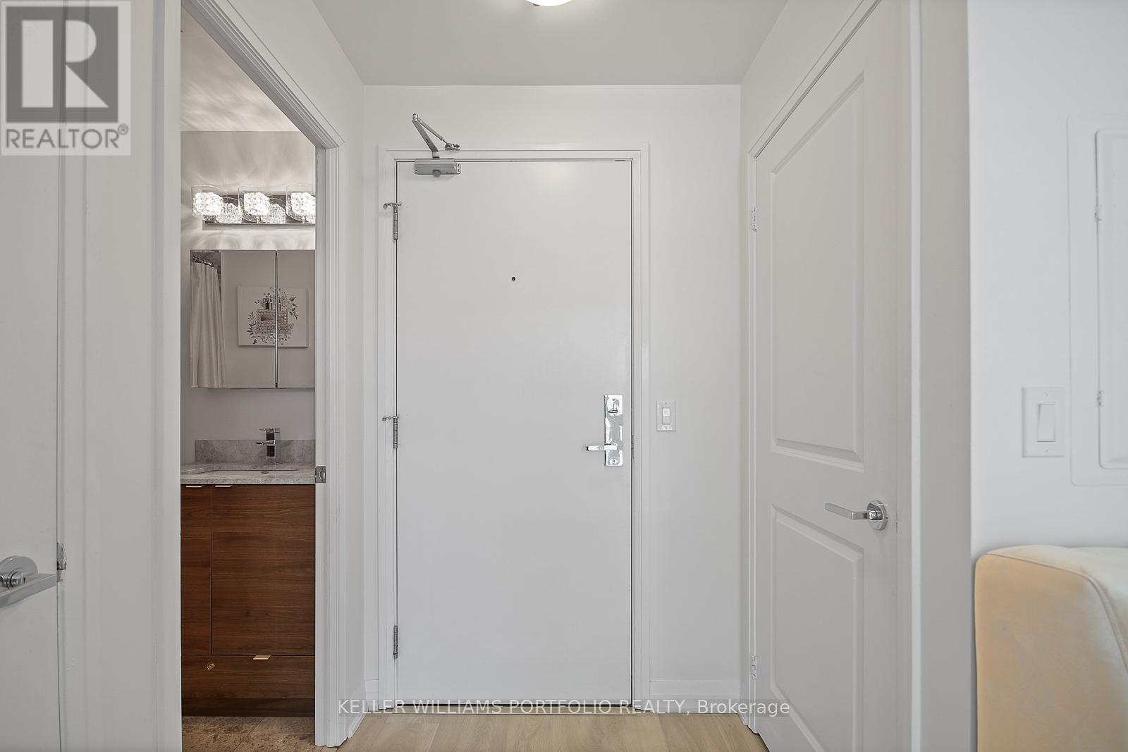 512 - 59 Annie Craig Drive, Toronto, Ontario  M8V 0C4 - Photo 3 - W12716744