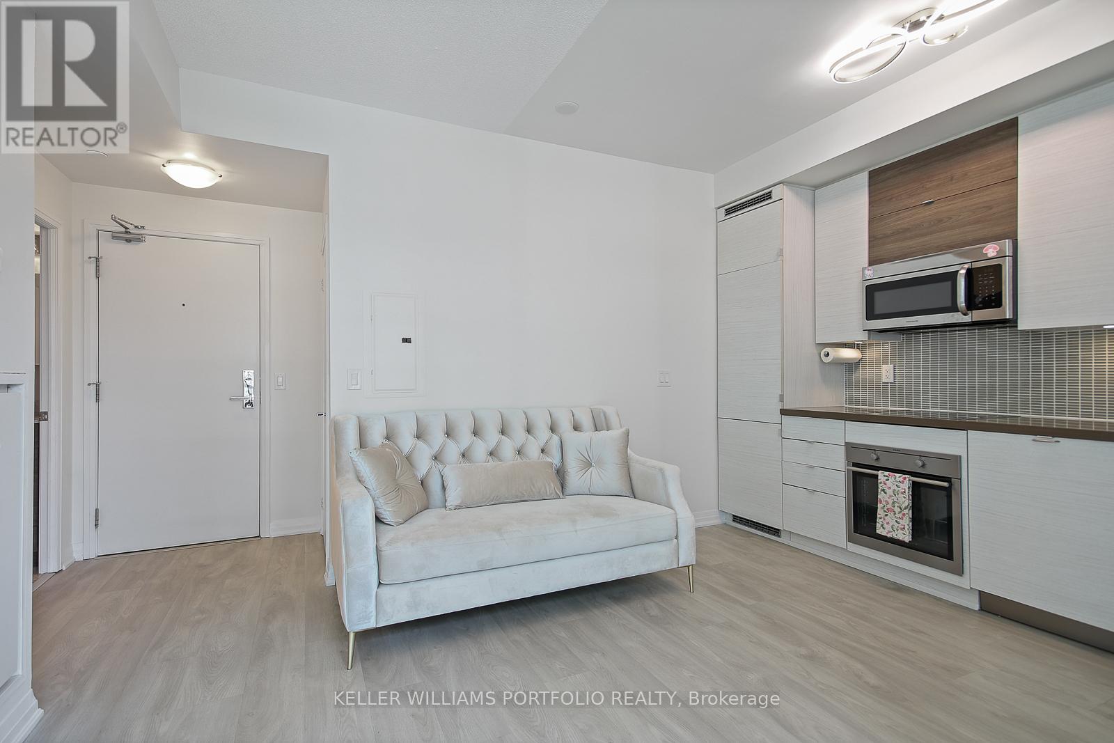 512 - 59 Annie Craig Drive, Toronto, Ontario  M8V 0C4 - Photo 5 - W12716744