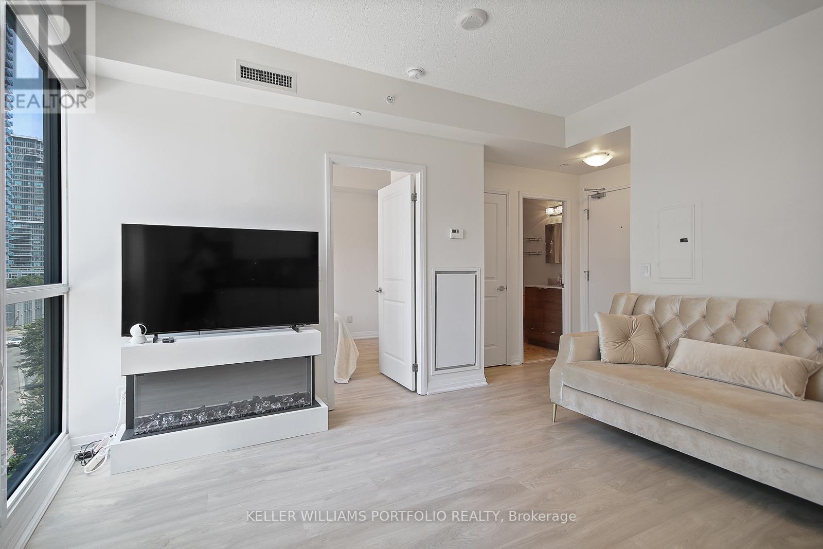 512 - 59 Annie Craig Drive, Toronto, Ontario  M8V 0C4 - Photo 7 - W12716744