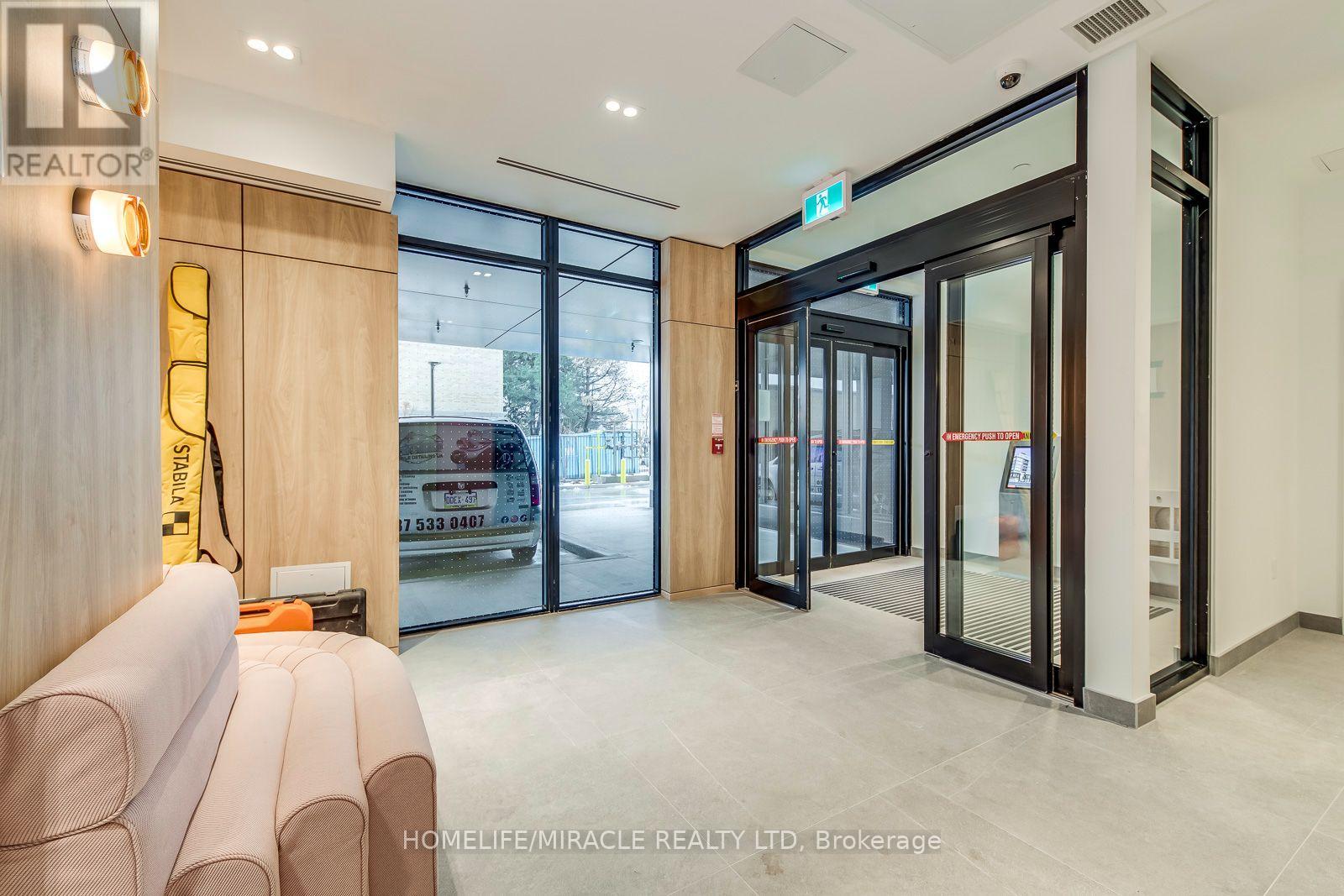 109 - 801 The Queensway, Toronto, Ontario  M8Z 1N4 - Photo 3 - W12716746