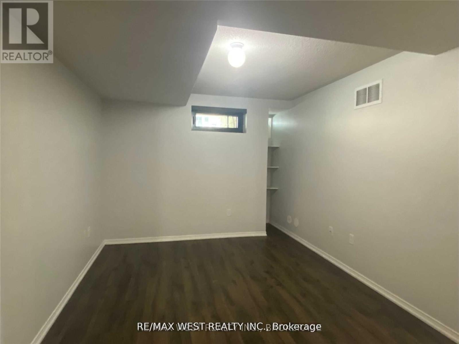 421 - 130 Widdicombe Hill Boulevard, Toronto, Ontario  M9R 4A6 - Photo 13 - W12716840