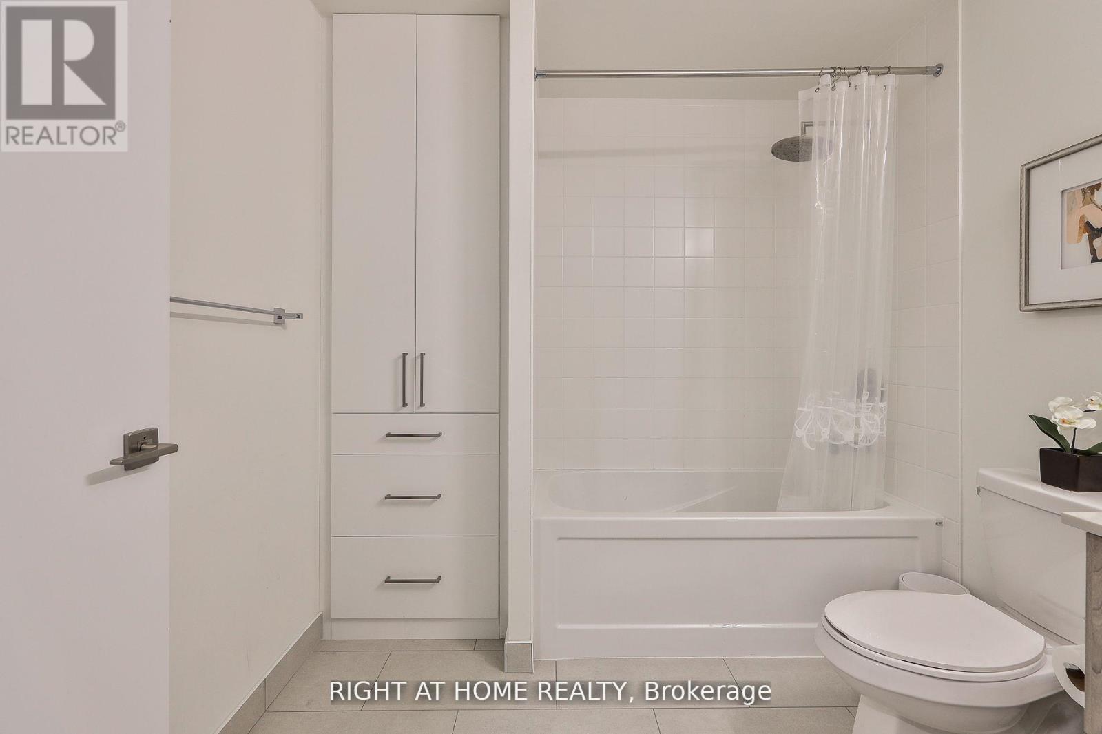 410 - 430 Roncesvalles Avenue, Toronto, Ontario  M6R 0A6 - Photo 16 - W12716848