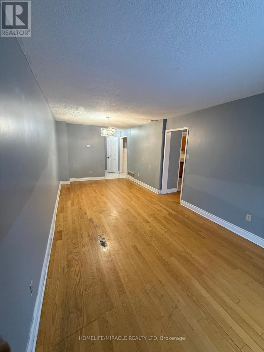 32 Hendricks Crescent, Brampton, Ontario  L6Y 4L2 - Photo 14 - W12716874