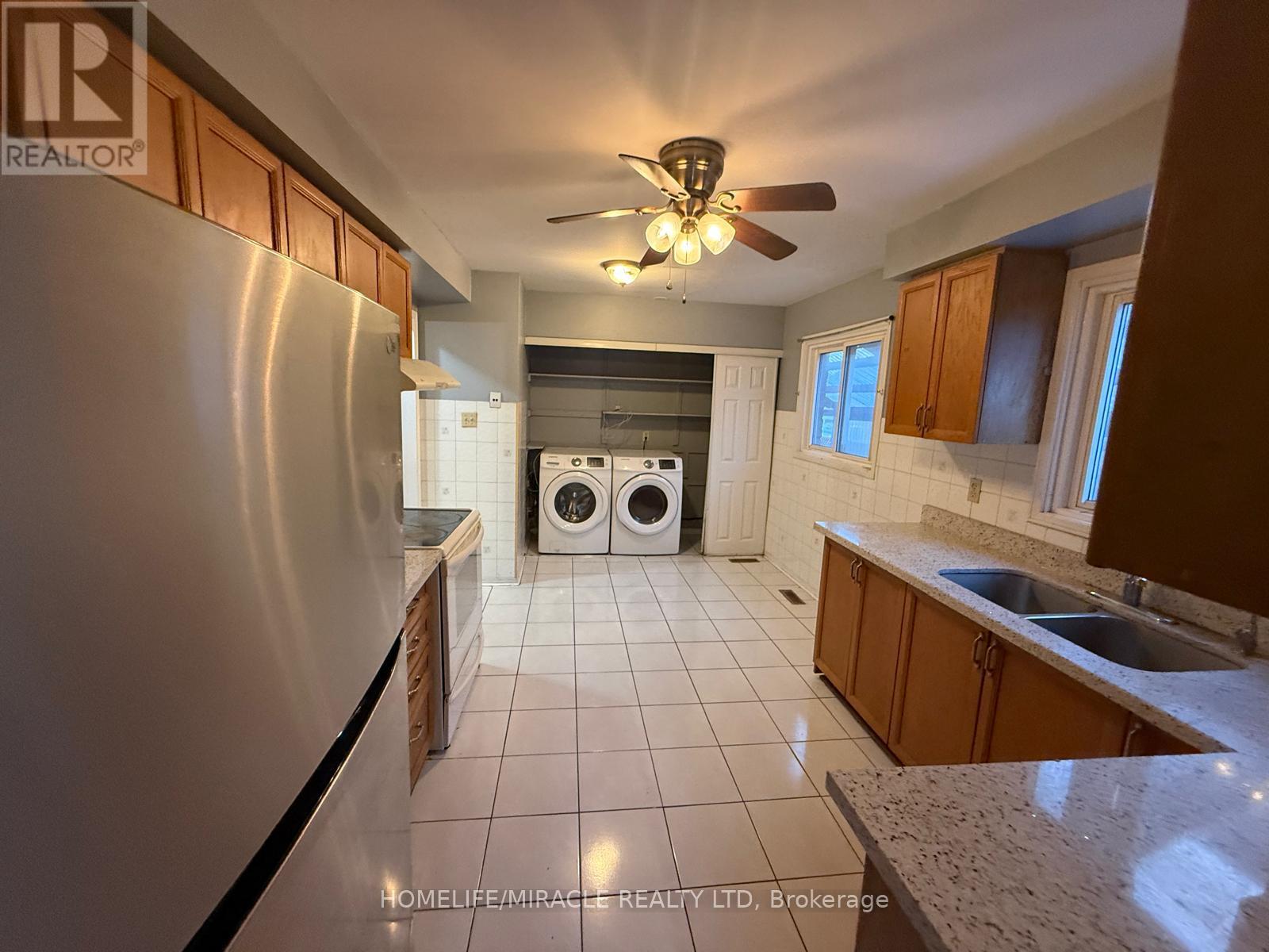 32 Hendricks Crescent, Brampton, Ontario  L6Y 4L2 - Photo 17 - W12716874