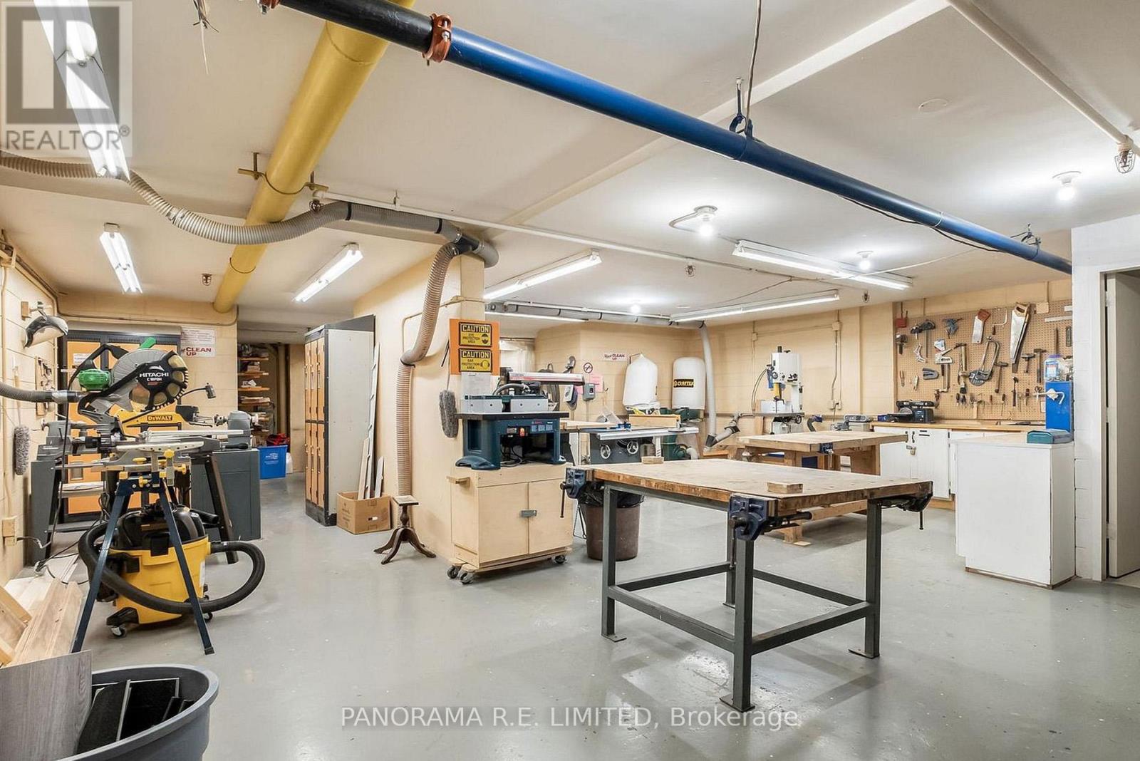 302 - 1400 Dixie Road, Mississauga, Ontario  L5E 3E1 - Photo 10 - W12716888