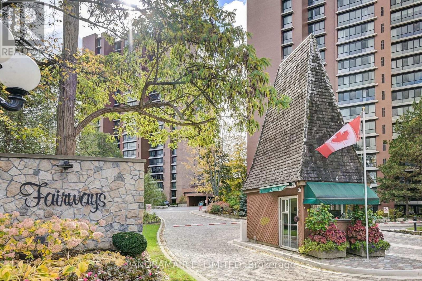 302 - 1400 Dixie Road, Mississauga, Ontario  L5E 3E1 - Photo 3 - W12716888