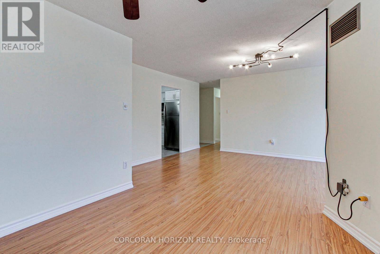 1909 - 1580 Mississauga Valley Boulevard, Mississauga, Ontario  L5A 3T8 - Photo 16 - W12716896