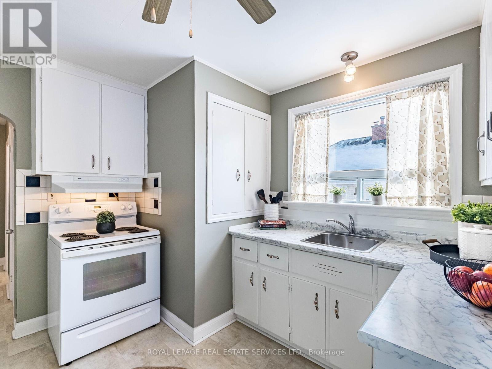 29 Woodward Avenue Se, Brampton, Ontario  L6V 1K2 - Photo 13 - W12716930