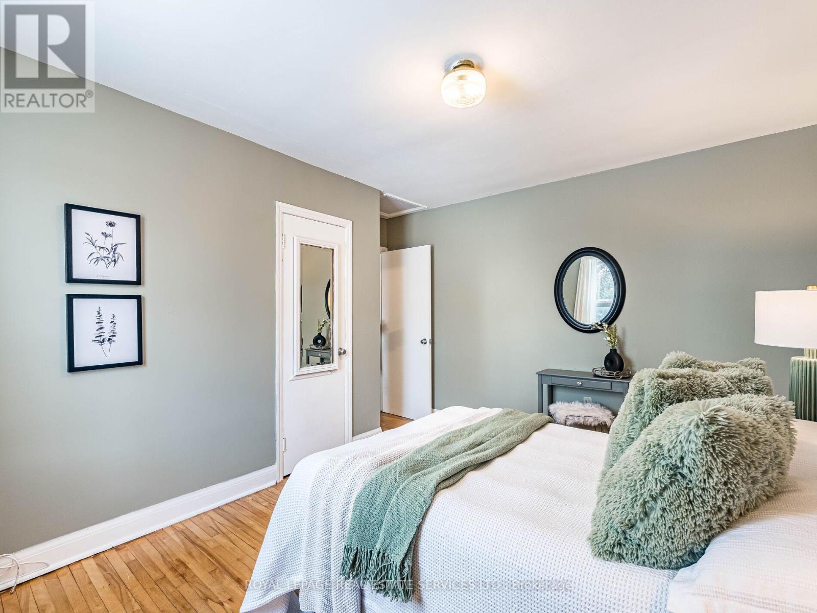 29 Woodward Avenue Se, Brampton, Ontario  L6V 1K2 - Photo 17 - W12716930