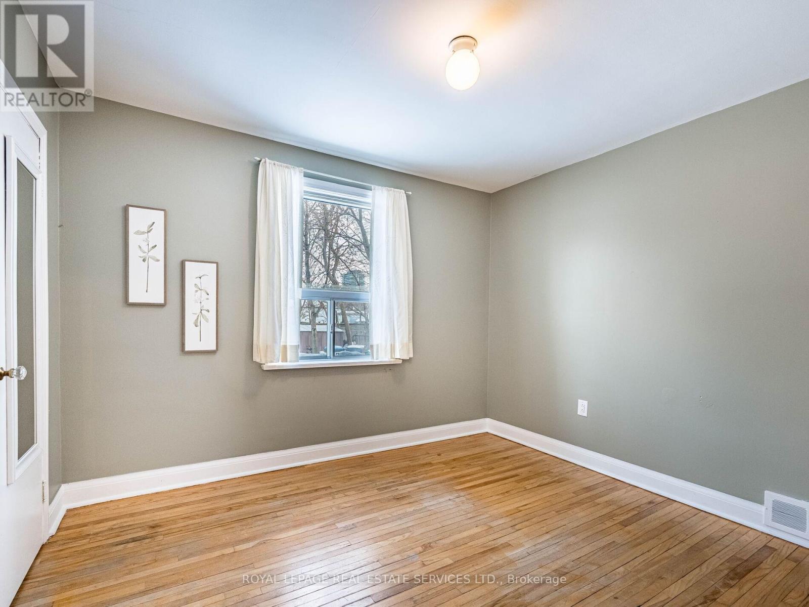 29 Woodward Avenue Se, Brampton, Ontario  L6V 1K2 - Photo 18 - W12716930