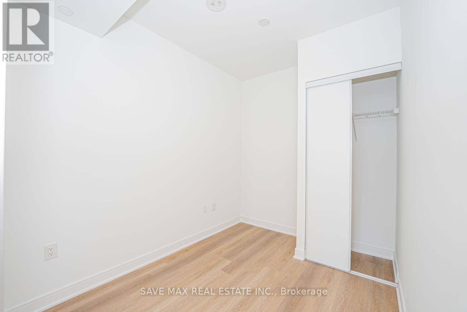 916 - 86 Dundas Street E, Mississauga, Ontario  L5A 1W4 - Photo 14 - W12716944