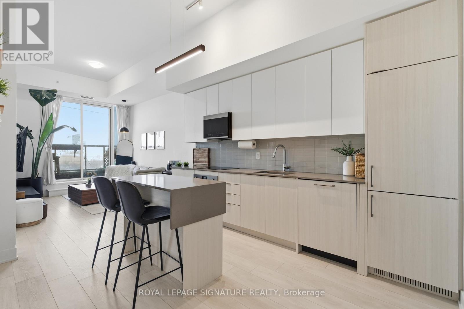 214 - 2489 TAUNTON ROAD, Oakville, Ontario