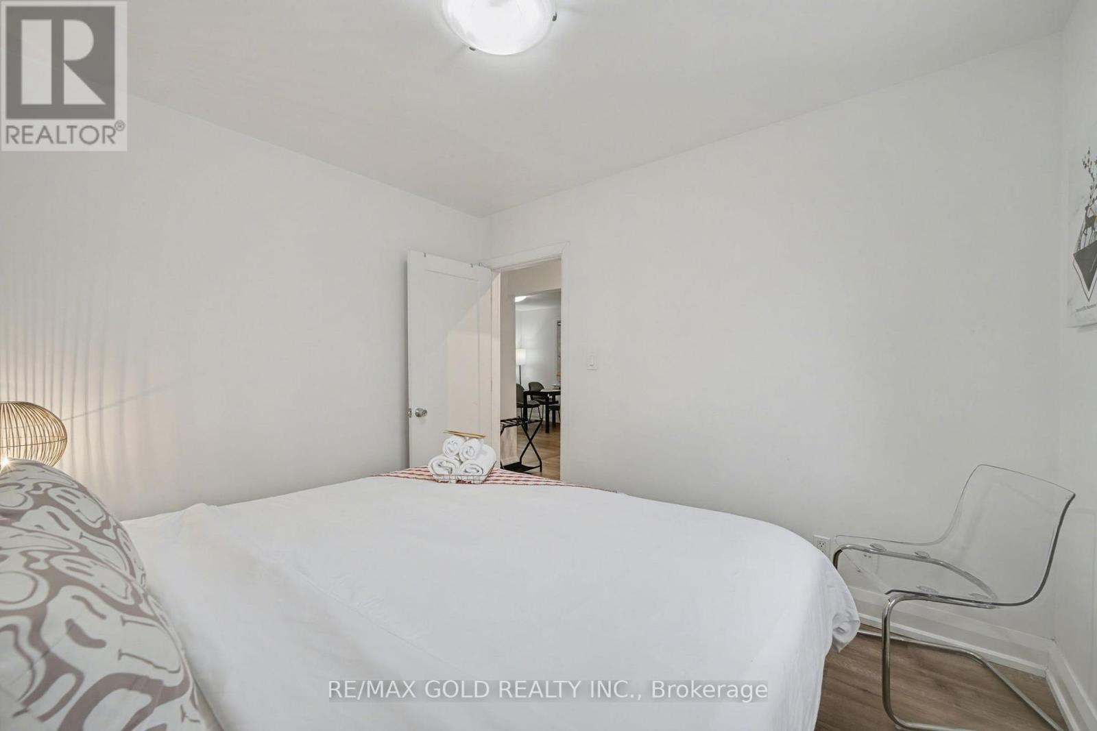 607 Drymen Crescent, Mississauga, Ontario  L5G 2N9 - Photo 14 - W12717026