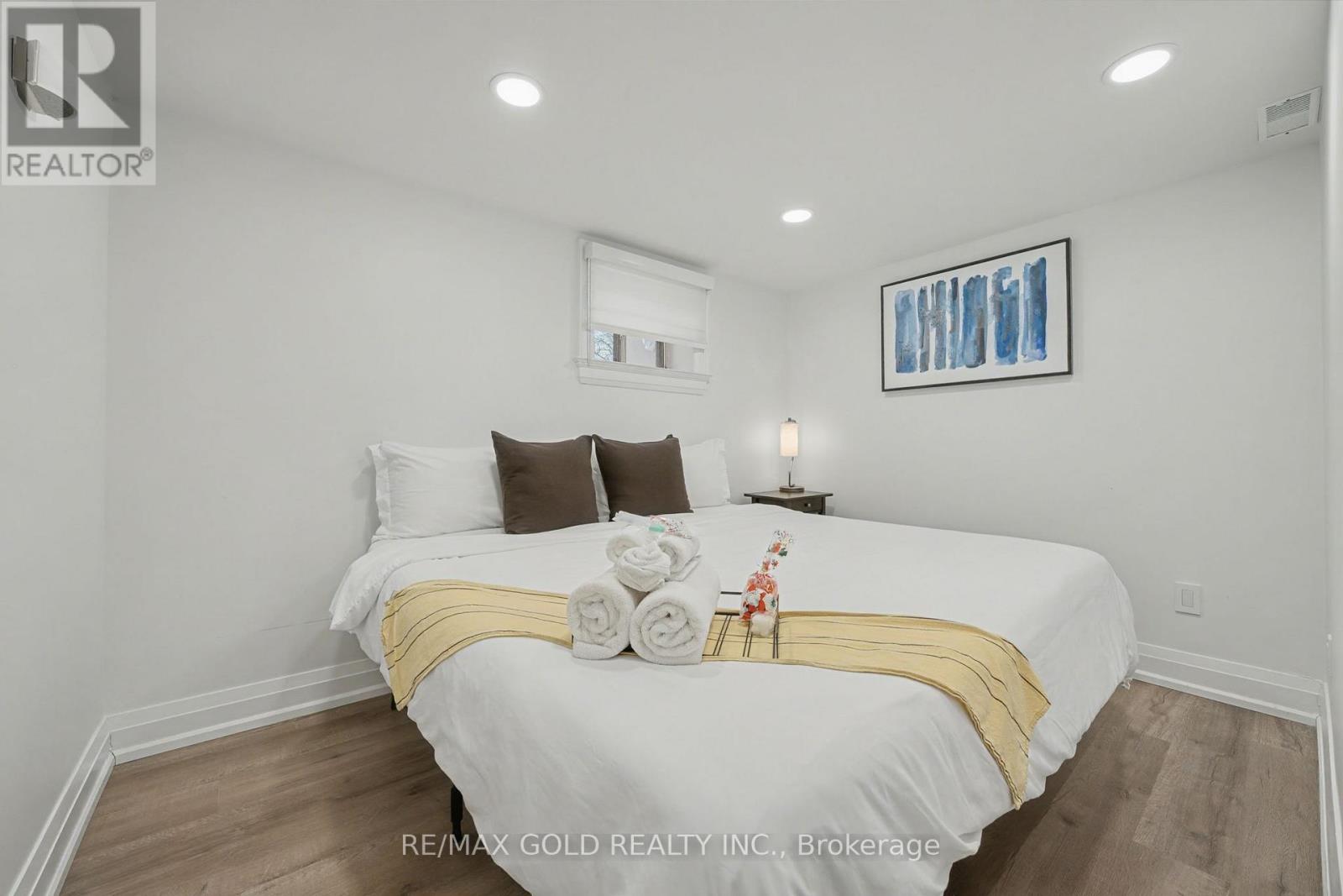 607 Drymen Crescent, Mississauga, Ontario  L5G 2N9 - Photo 23 - W12717026