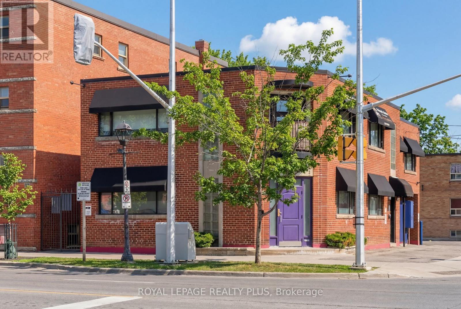 Office - 181 Lakeshore Road E, Mississauga, Ontario  L5G 1G2 - Photo 37 - W12717038