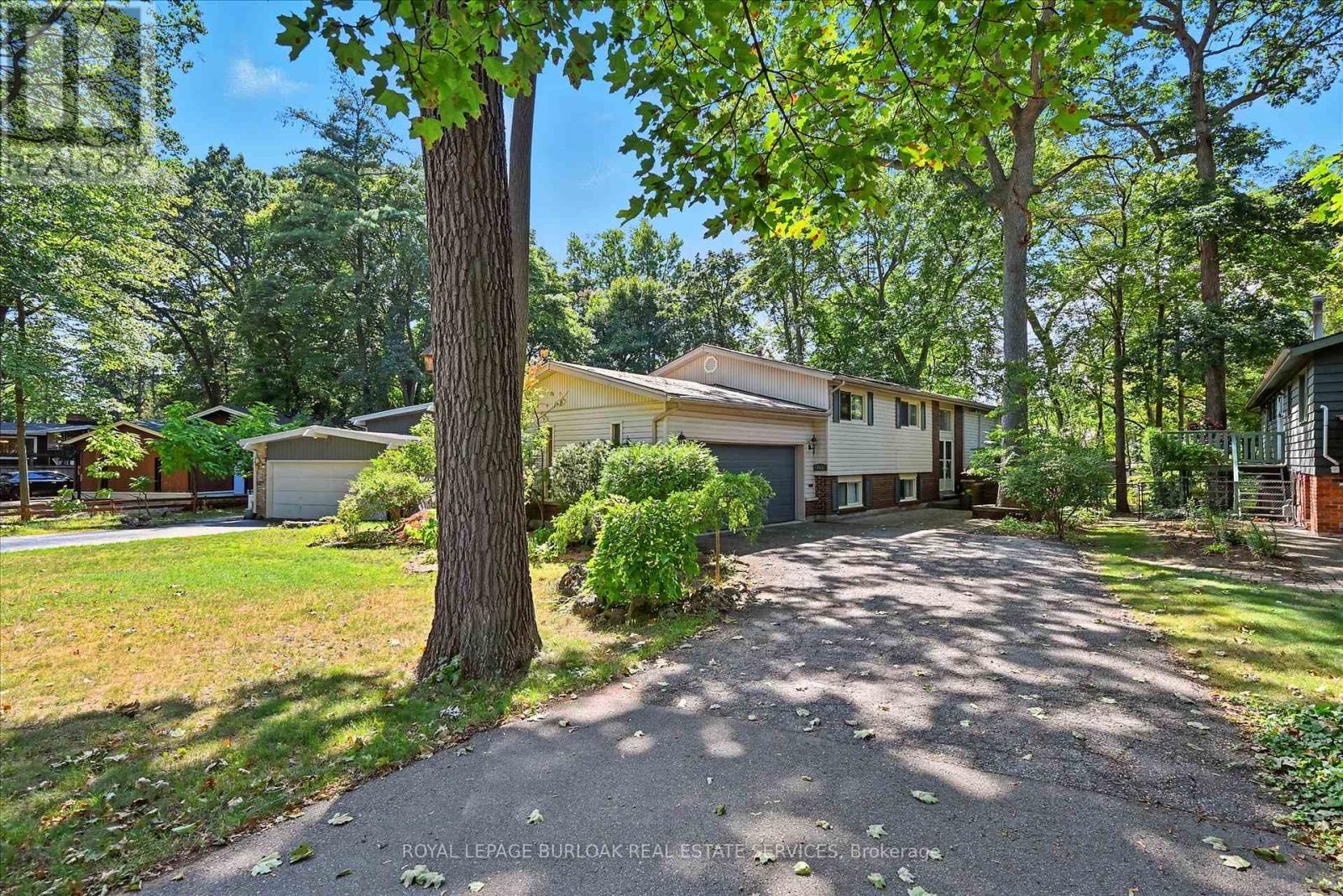 768 KING ROAD, Burlington, Ontario