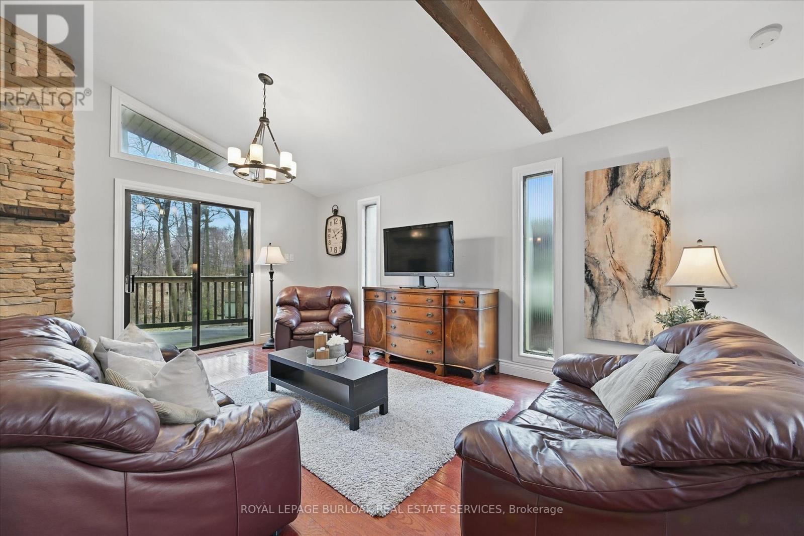 768 King Road, Burlington, Ontario  L7T 3K6 - Photo 6 - W12717048