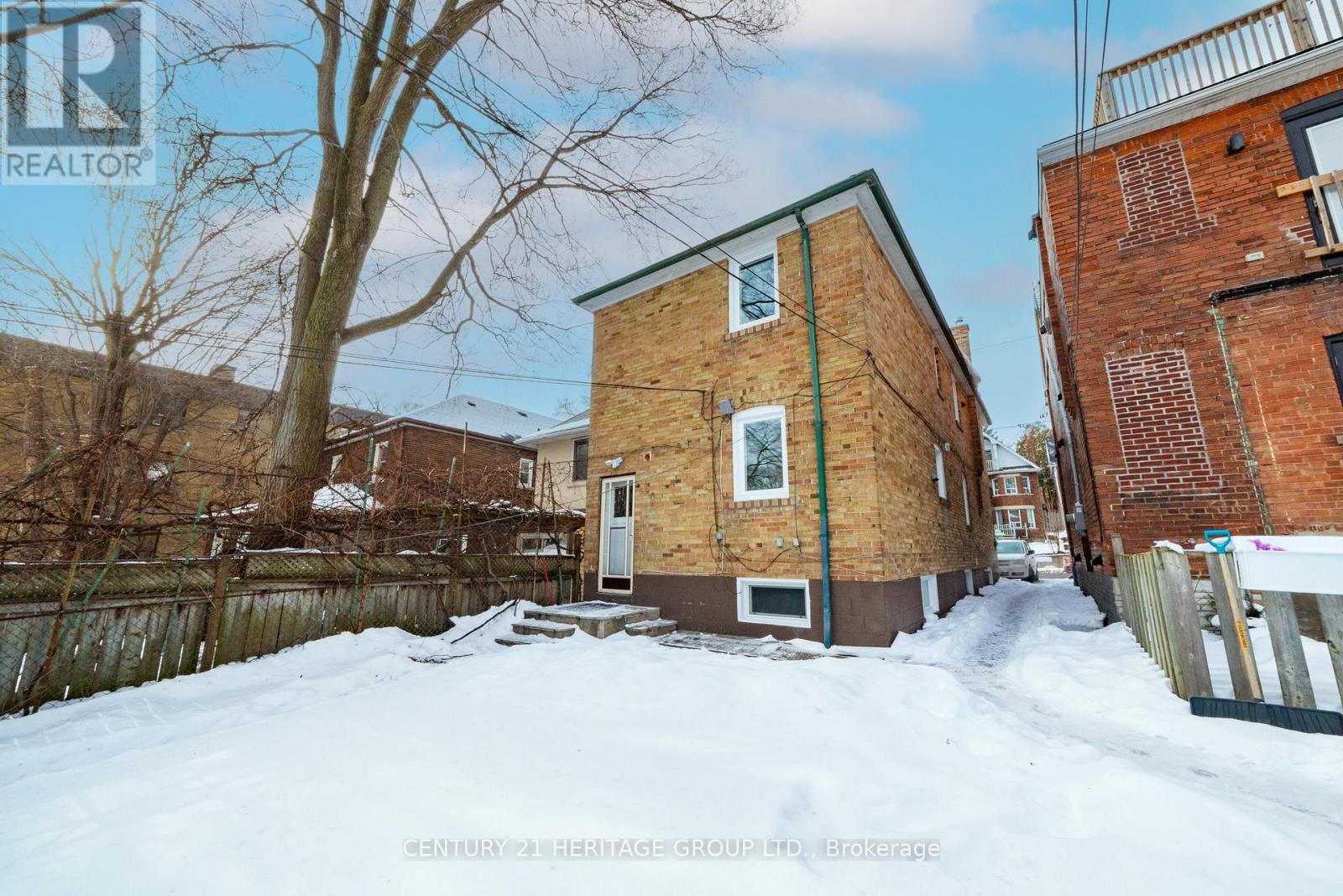 215 Keele Street, Toronto, Ontario  M6P 2K1 - Photo 31 - W12717054