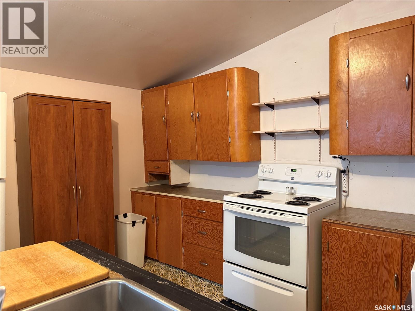 1035 Carleton Street, Moose Jaw, Saskatchewan  S6H 3A3 - Photo 11 - SK027182